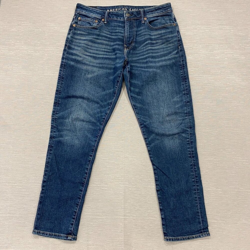American Eagle Jeans Mens 33 x 32 Athletic Skinny Medium Wash Stretch Denim